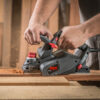 Cepillo para madera Skil 1555 de 550W