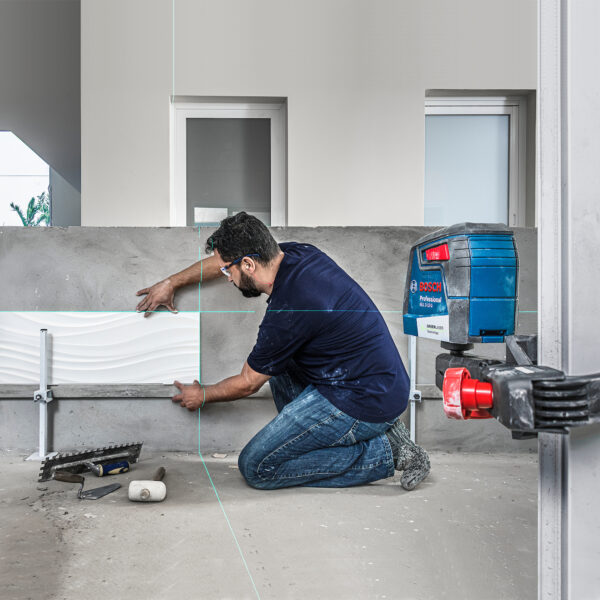 Nivel Láser verdes Bosch GLL 2-12 G alcance 12m con soporte