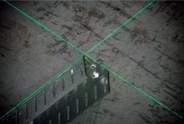 LASER LINEA VERDE DW089LG