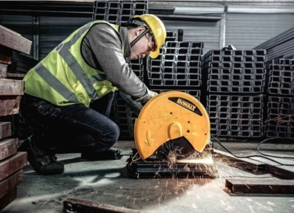 CORTADORA DE METAL 14" 2300W D28730