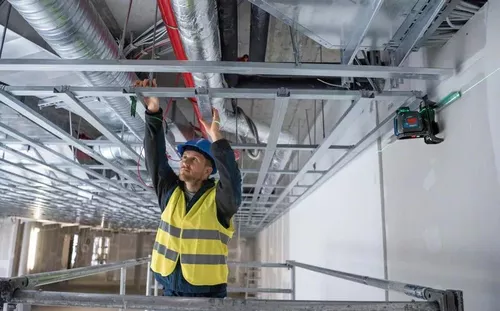 Nivel Láser Línea Verde Bosch Gll 2-20 G + Bt 150 Trípode